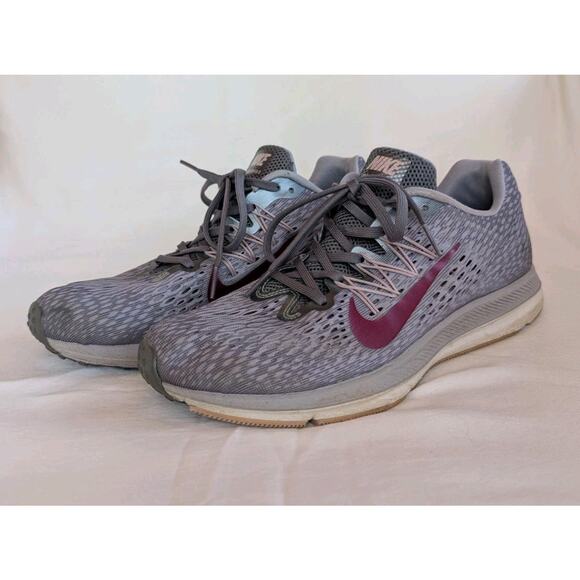 Nike Shoes - Nike Air Zoom Winflo 5 Women's Size 9 Gunsmoke Berry Running Shoe BV6136-001